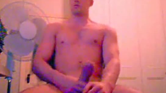 Guy wanking on webcam