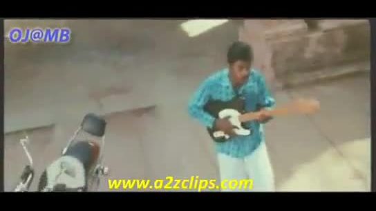 Keerthi chawla hot smooch song