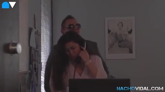 Nacho vidal come secretaria