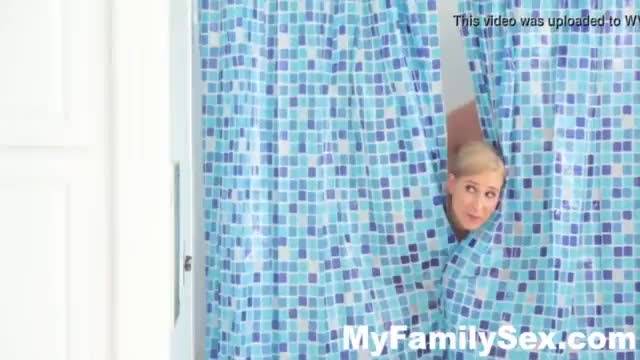 Milf sucks off step-son in shower- myfamilysex.com